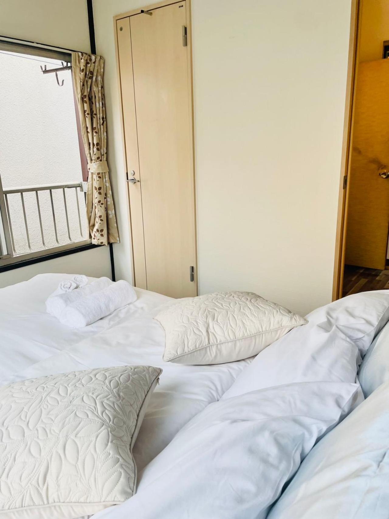 Red House Apartment Tokyo